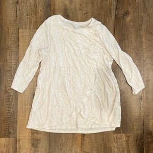 NWOT Motherhood Maternity NURSING top. Medium